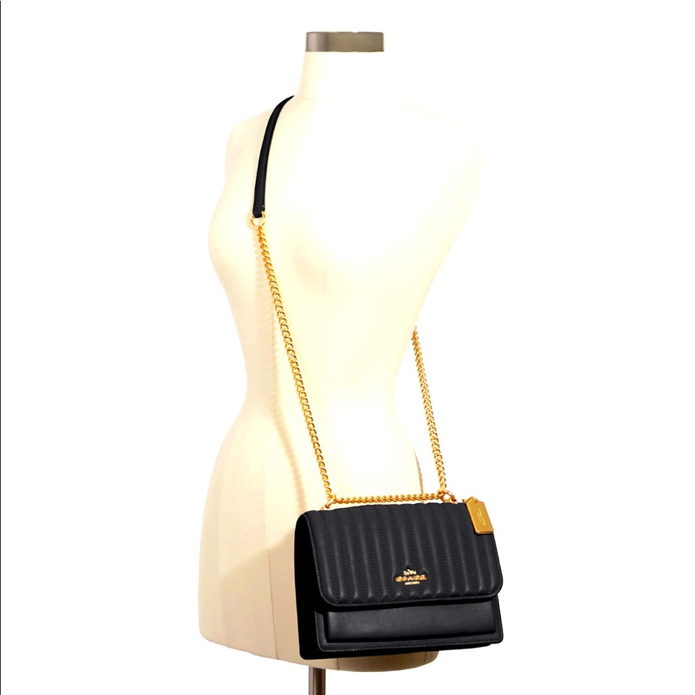 LIKE NEW beautiful flare quilted coach bag, very classy makes a great addition!